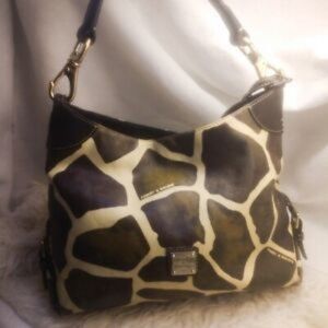 Authentic giraffe Dooney & Bourke purse handbag Animal Print